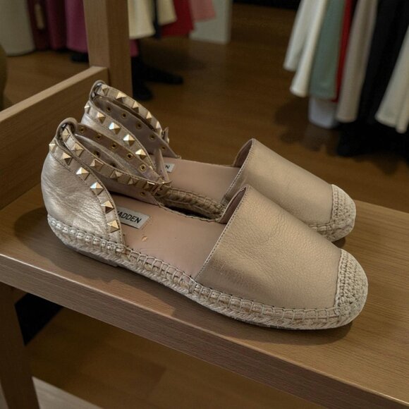 STEVE MADDEN Alissa Gold Studded Espadrille Flats Size 7 - Picture 1 of 10